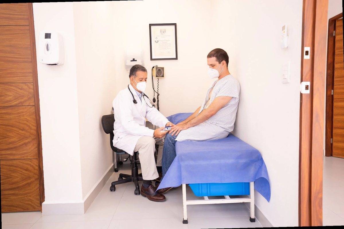 consultation médicale sur les effets secondaires des médicaments
