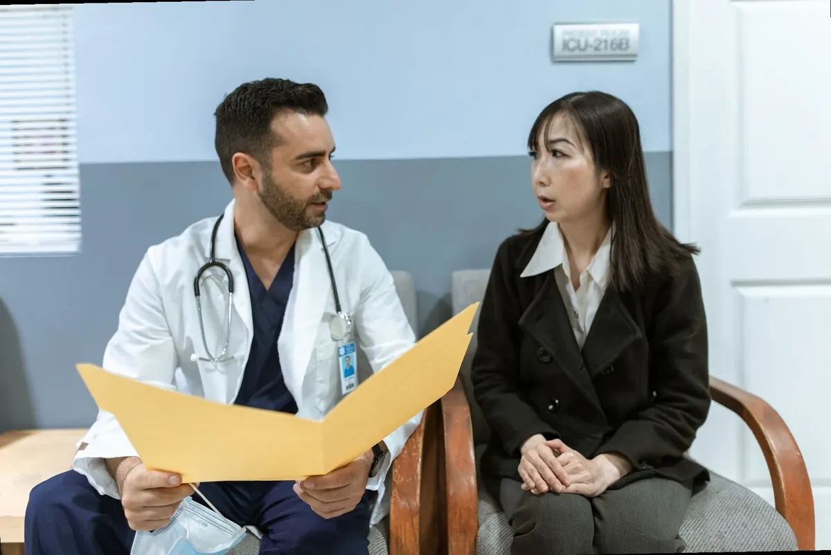 consultation médicale sur les effets secondaires des médicaments